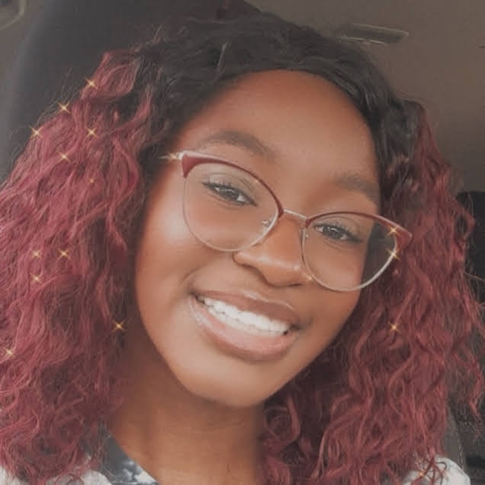 Meet your Posher, Hadassah